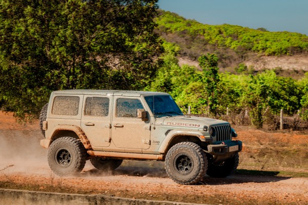 Mang dàn xe Jeep, RAM tiền tỉ 'chơi' rally: Màn chào hàng tốn kém của THACO