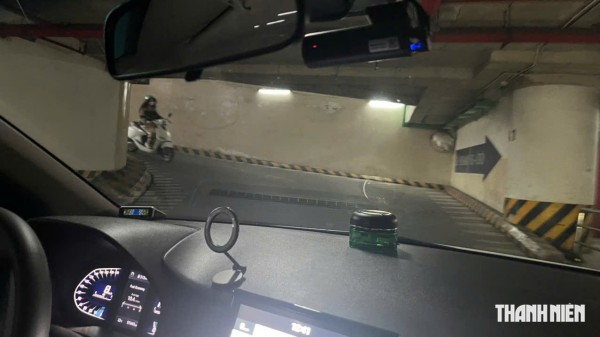 Mẹo đơn giản giúp 'tài mới' lái ô tô số tự động lên dốc cao dễ dàng Mẹo đơn giản giúp 'tài mới' lái ô tô số tự động lên dốc cao dễ dàng