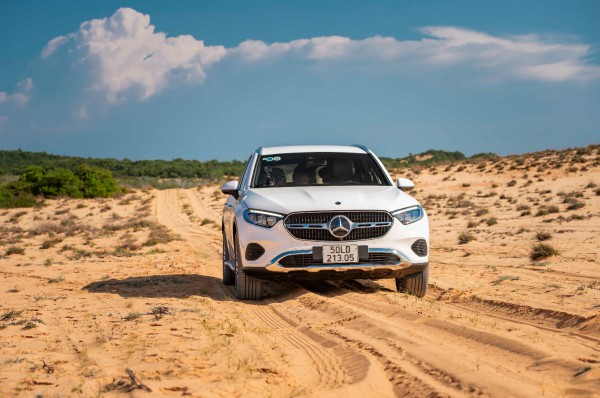 Mercedes-Benz GLC và AMG C 43 ưu đãi gói bảo hành chính hãng 5 năm