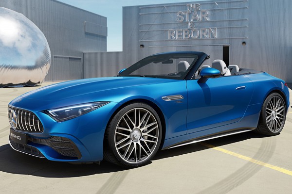 Mercedes lại xả hàng, bộ đôi ‘xe chơi’ giảm giá hơn 1 tỉ đồng