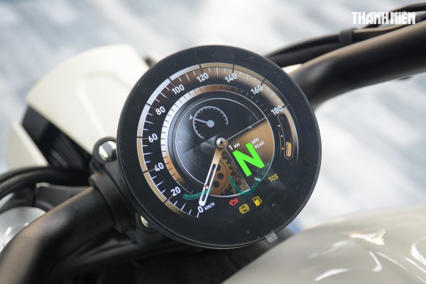 Mô tô đậm chất chơi Benda Dark Flag 500 Commander về Việt Nam, trang bị phuộc hơi