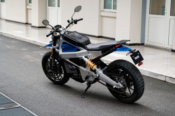 Mô tô điện Việt có khả năng sạc đầy pin trong 60 phút, giá gần 200 triệu