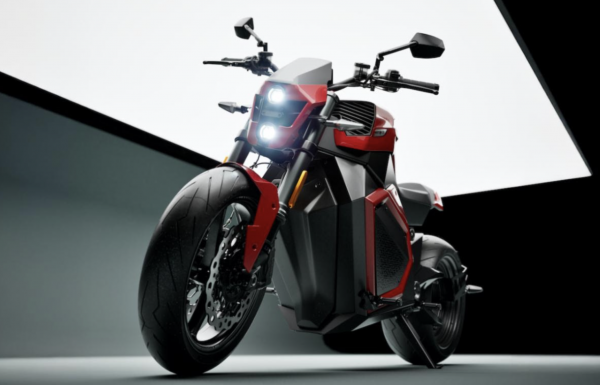 Mô tô điện đầu tiên dùng pin thể rắn, phạm vi di chuyển gần 600 km