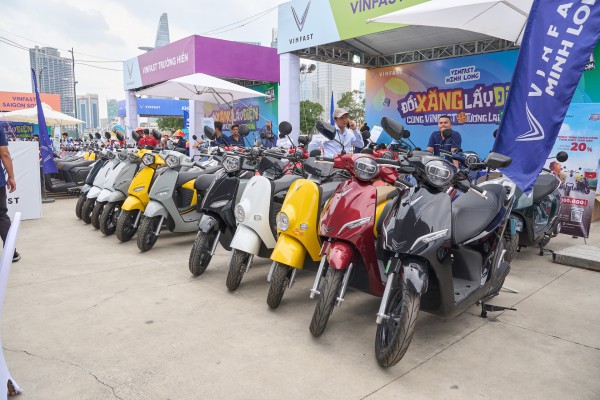 Mỗi giờ trôi qua, VinFast nhận hơn 181 đơn hàng, xuất xưởng hơn 125 xe máy điện Mỗi giờ trôi qua, VinFast nhận hơn 181 đơn hàng, xuất xưởng hơn 125 xe máy điện