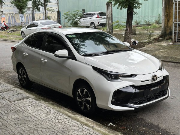 Mua Toyota Vios 3 năm trước, hiện chủ xe lỗ bao nhiêu?