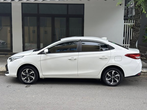 Mua Toyota Vios 3 năm trước, hiện chủ xe lỗ bao nhiêu?