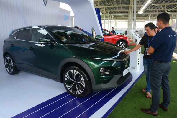 Mua xe SUV điện tầm giá 700 triệu, chọn VinFast VF 6 hay BYD Atto 2? Mua xe SUV điện tầm giá 700 triệu, chọn VinFast VF 6 hay BYD Atto 2?