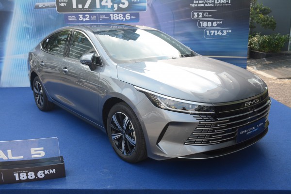 Mức tiêu thụ nhiên liệu của xe hybrid cắm sạc không như nhà sản xuất công bố