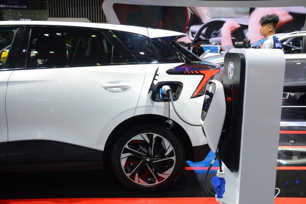 Mức tiêu thụ nhiên liệu của xe hybrid cắm sạc không như nhà sản xuất công bố