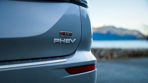 Mức tiêu thụ nhiên liệu của xe hybrid cắm sạc không như nhà sản xuất công bố