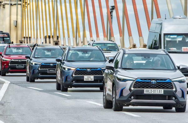 Nhãn hiệu hybrid đang bị nhiều hãng ô tô lạm dụng?