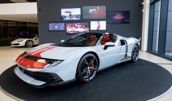 Nhiều nhà sản xuất xe sang, siêu xe tạm ngừng giao ô tô đến Trung Đông Nhiều nhà sản xuất xe sang, siêu xe tạm ngừng giao ô tô đến Trung Đông