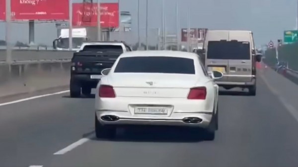 Nhiều tài xế bị phạt 5 triệu vì lái xe chuyển làn không xi-nhan trên cao tốc