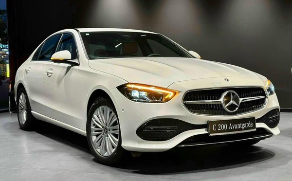 Nhiều xe sang Mercedes tại Việt Nam “dính” nguy cơ cháy nổ