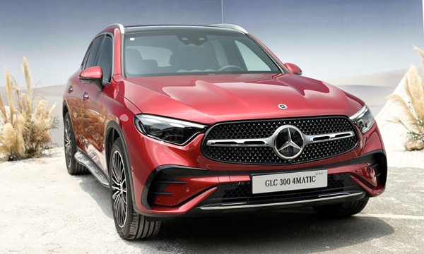 Nhiều xe sang Mercedes tại Việt Nam “dính” nguy cơ cháy nổ