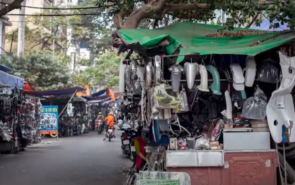Nhức nhối vấn nạn phụ tùng xe máy giả Nhức nhối vấn nạn phụ tùng xe máy giả
