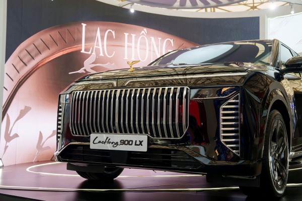 Những chi tiết xa xỉ bậc nhất trên Lạc Hồng 900 LX