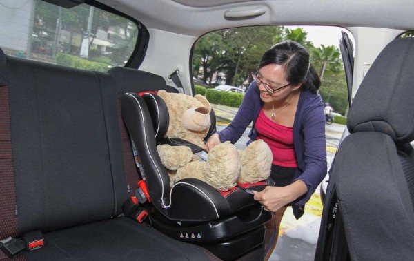 Những điều cần lưu ý khi lắp ghế an toàn bảo vệ trẻ em trên ô tô Những điều cần lưu ý khi lắp ghế an toàn bảo vệ trẻ em trên ô tô