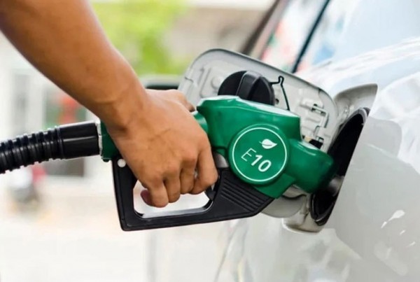 Những lo ngại khi ô tô, xe máy bắt buộc phải sử dụng xăng E10