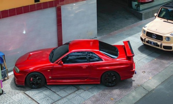 Nissan Skyline GT-R R34 siêu hiếm tại Việt Nam từng qua tay Phan Công Khanh
