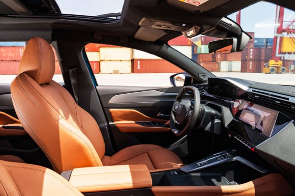 Peugeot 408 phiên bản giới hạn ra mắt thị trường Việt Nam Peugeot 408 phiên bản giới hạn ra mắt thị trường Việt Nam