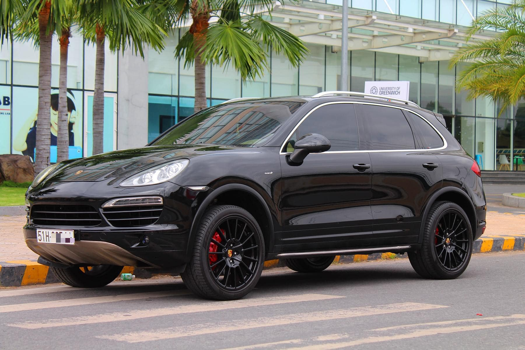 Porsche Cayenne máy dầu cực hiếm tại Việt Nam