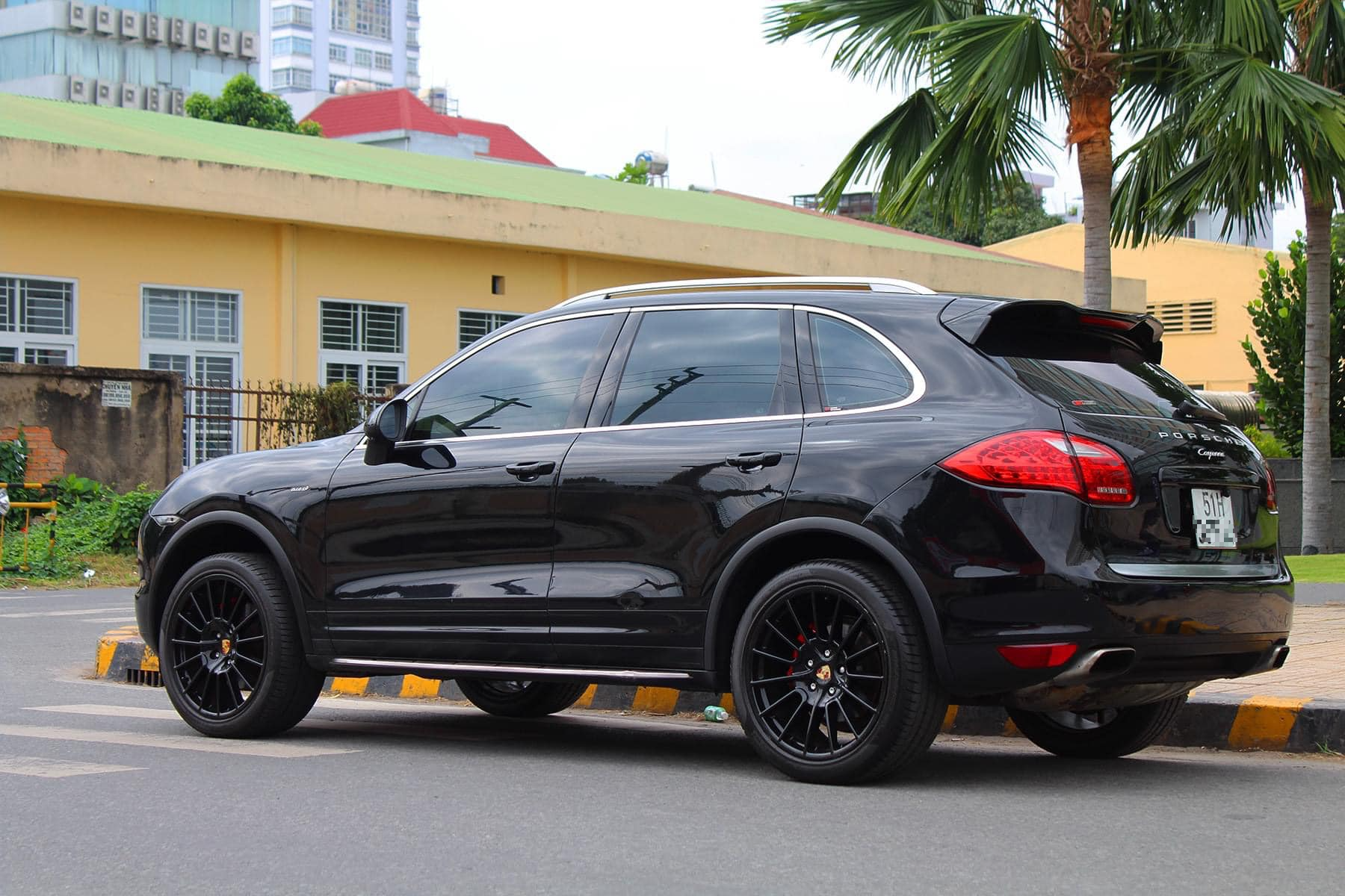 Porsche Cayenne máy dầu cực hiếm tại Việt Nam