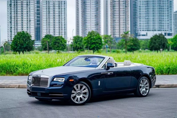 Rolls-Royce Dawn, mui trần siêu sang, tràn đầy lãng mạn và đam mê