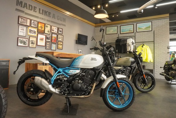 Royal Enfield tung ra 5 mẫu mô tô mới, giá từ 109 - 233 triệu đồng Royal Enfield tung ra 5 mẫu mô tô mới, giá từ 109 - 233 triệu đồng