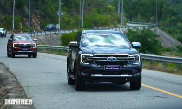 SUV 7 chỗ: Doanh số 'lao dốc' Ford Everest vẫn dẫn đầu phân khúc