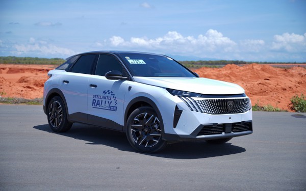 SUV châu Âu Peugeot 3008 mới tại Việt Nam có 2 phiên bản, giá từ 1,279 tỉ SUV châu Âu Peugeot 3008 mới tại Việt Nam có 2 phiên bản, giá từ 1,279 tỉ