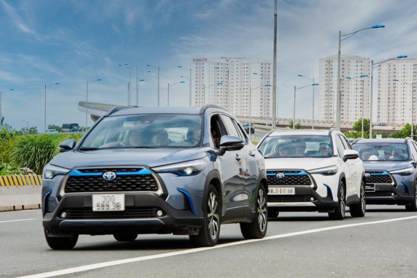 SUV đô thị: Hyundai Creta áp sát Kia Seltos, Toyota Corolla Cross vẫn giữ ngôi vương