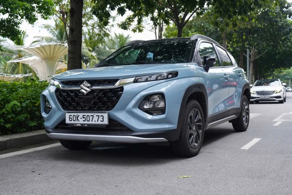 SUV đô thị: Toyota chiếm 'miếng bánh' lớn, tân binh Suzuki Fronx có làm nên chuyện? SUV đô thị: Toyota chiếm 'miếng bánh' lớn, tân binh Suzuki Fronx có làm nên chuyện?
