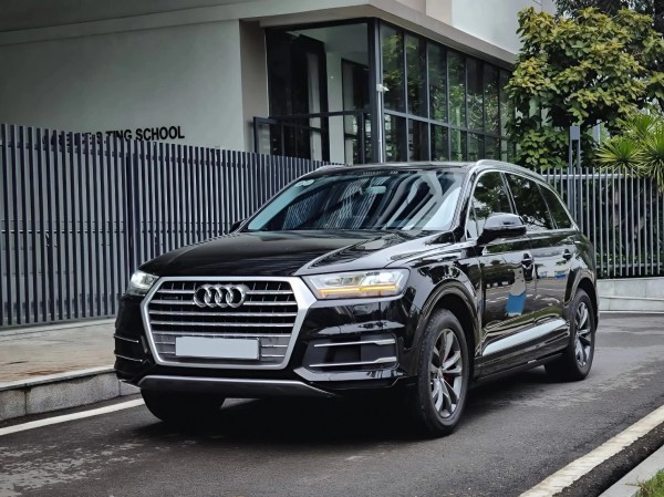 SUV hạng sang 7 chỗ rớt giá hơn 250 triệu mỗi năm