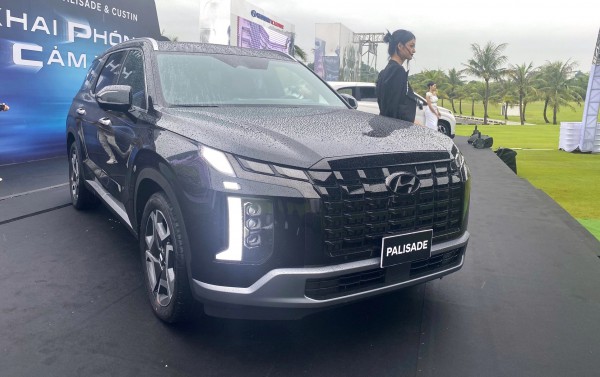 SUV lớn nhất của Hyundai tại Việt Nam giảm 240 triệu, giá ngang Ford Everest SUV lớn nhất của Hyundai tại Việt Nam giảm 240 triệu, giá ngang Ford Everest