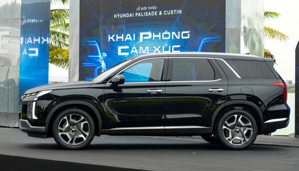 SUV lớn nhất của Hyundai tại Việt Nam giảm 240 triệu, giá ngang Ford Everest SUV lớn nhất của Hyundai tại Việt Nam giảm 240 triệu, giá ngang Ford Everest