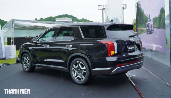 SUV 'xịn' nhất của Hyundai giảm giá gần 200 triệu, ngang ngửa Ford Everest
