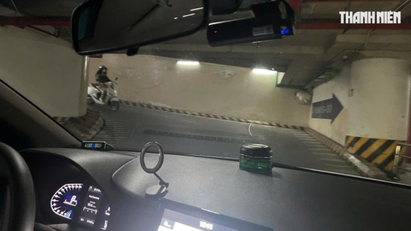 Sai lầm cần tránh khi lái ô tô số tự động dừng, khởi hành ngang dốc Sai lầm cần tránh khi lái ô tô số tự động dừng, khởi hành ngang dốc