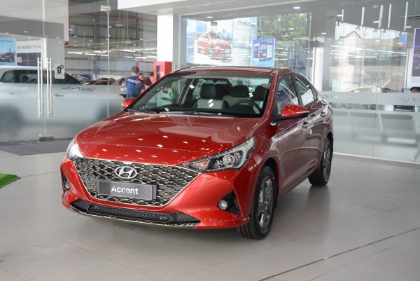 Sedan hạng B dưới 600 triệu: Toyota Vios ‘tăng tốc’ rút ngắn khoảng cách với Hyundai Accent