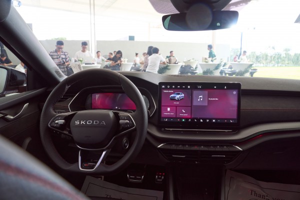 Sedan thể thao Skoda Octavia RS có gì hấp dẫn khách Việt? Sedan thể thao Skoda Octavia RS có gì hấp dẫn khách Việt?