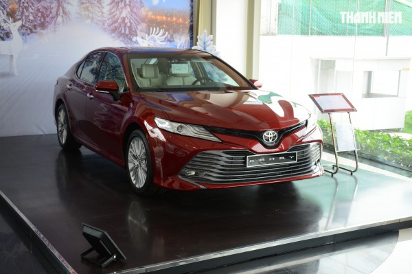 Sedan 'xịn' nhất của Toyota tại Việt Nam dính lỗi camera, triệu hồi hơn 2.000 xe