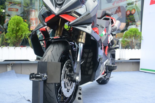 Siêu xe tay ga Italjet Dragster 700 đầu tiên về Việt Nam, giá 428 triệu đồng