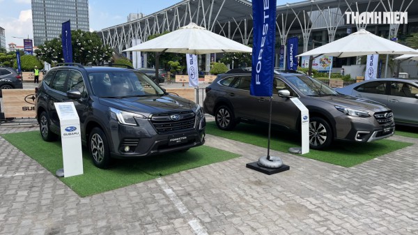 Sức mua hạ nhiệt, hàng loạt mẫu ô tô tại Việt Nam rầm rộ giảm giá bán
