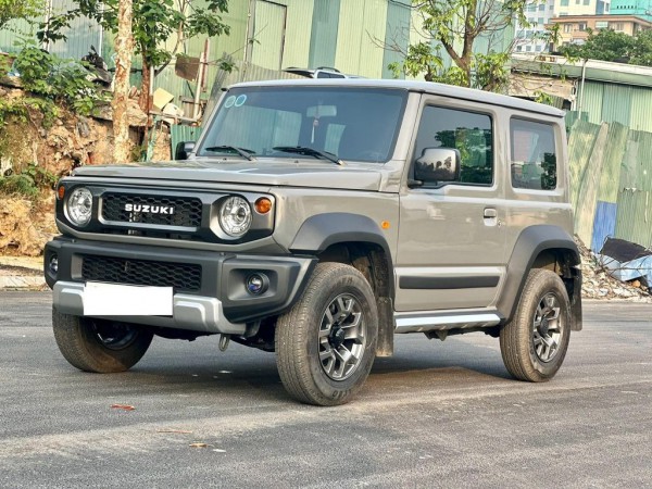 Suzuki Jimny vừa mua đã bán, giá ngang xe mới