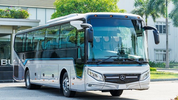 THACO AUTO xuất khẩu xe bus cao cấp Mercedes-Benz RS 1936 sang Thái Lan THACO AUTO xuất khẩu xe bus cao cấp Mercedes-Benz RS 1936 sang Thái Lan