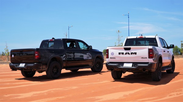 THACO chốt giá Jeep Wrangler dưới 3 tỉ, thấp hơn nhiều so với nhà phân phối cũ THACO chốt giá Jeep Wrangler dưới 3 tỉ, thấp hơn nhiều so với nhà phân phối cũ