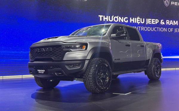 THACO chốt giá Jeep Wrangler dưới 3 tỉ, thấp hơn nhiều so với nhà phân phối cũ THACO chốt giá Jeep Wrangler dưới 3 tỉ, thấp hơn nhiều so với nhà phân phối cũ