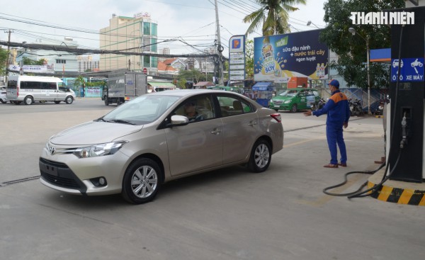 Tác hại của việc để bình xăng ô tô cạn quá lâu Tác hại của việc để bình xăng ô tô cạn quá lâu