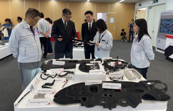 Tầm nhìn dài hạn về công nghiệp hỗ trợ Tầm nhìn dài hạn về công nghiệp hỗ trợ