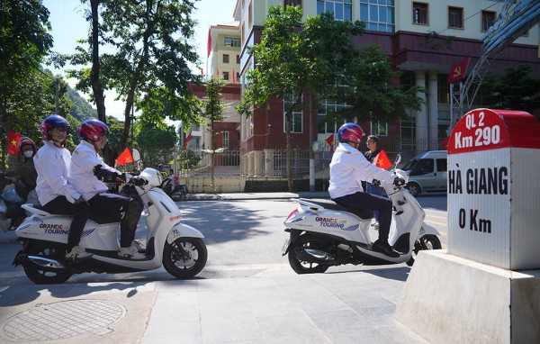 Thấy gì sau khi cầm lái Yamaha Grande xuyên Việt? Thấy gì sau khi cầm lái Yamaha Grande xuyên Việt?